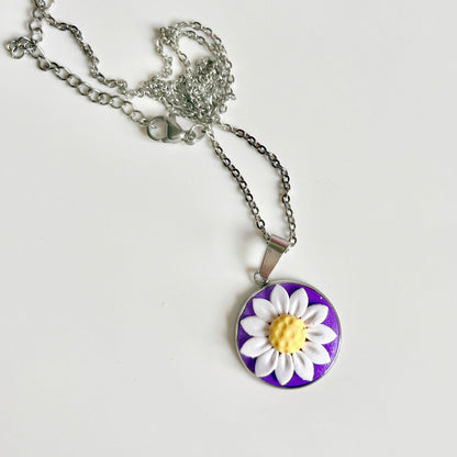 Daisy Polymer Clay Necklace - silverstar.nz
